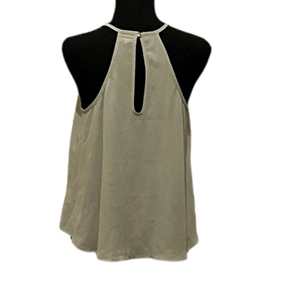 LILY White green top with spaghetti straps and keyhole back/ button relaxed fit - Picture 3 of 5
